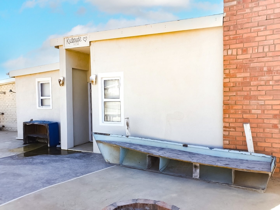 4 Bedroom Property for Sale in Port Nolloth Northern Cape